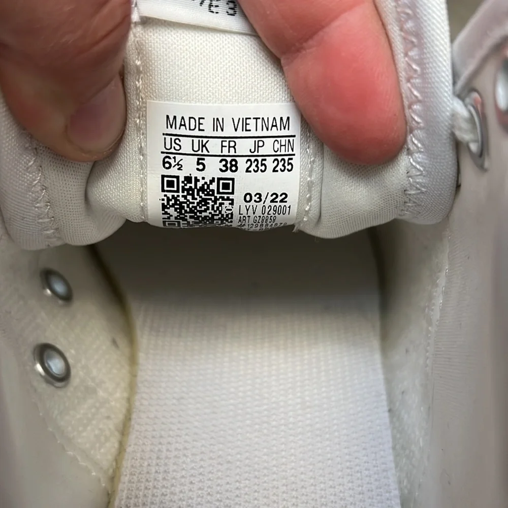 ADIDAS NEZZA TREK PLATFORM SHOES WOMENS WHITE SIZE 6.5